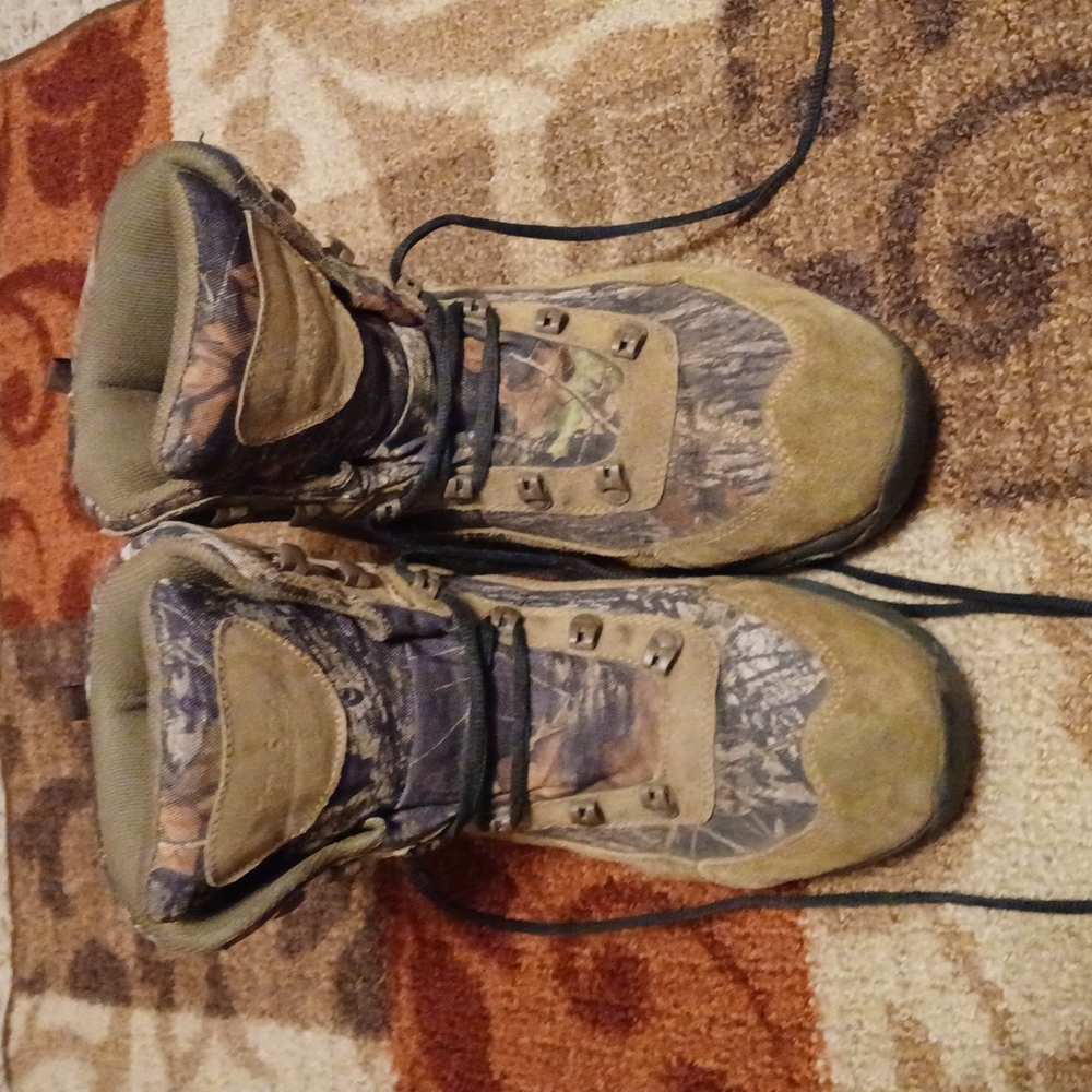 Men's Brown cameo hiking boots.